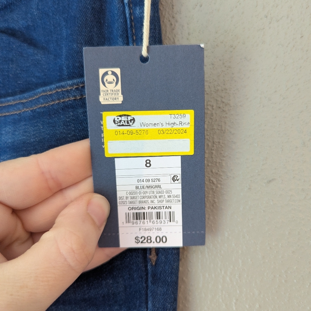 Universal Thread High-Rise Skinny Jeans - Medium Wash 8 - Picture 3 of 8